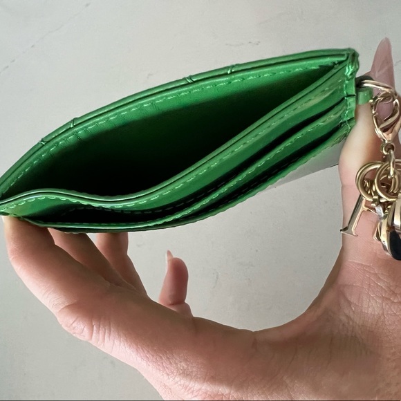 GORGEOUS 💚  Dior patent leather green card case wallet - Picture 3 of 3